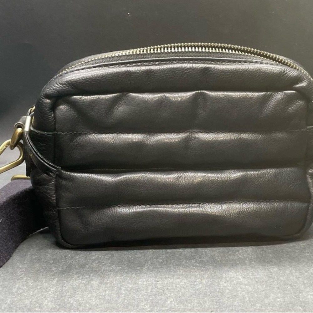Madewell transporter puff camera bag leather